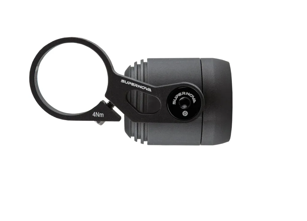 Supernova E3 Pure 3 HBM Frontlykt